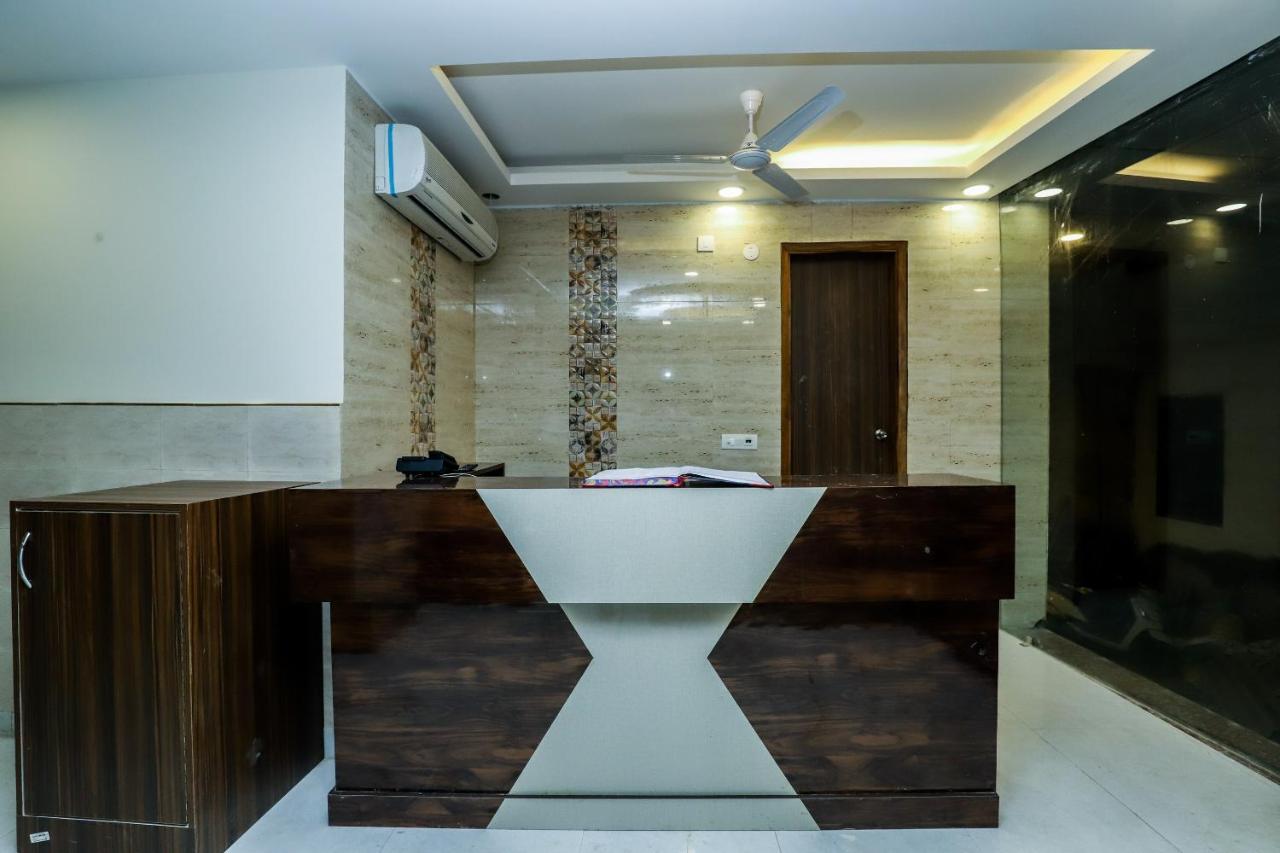 Hotel Moreton Igi Airport 뉴델리 외부 사진
