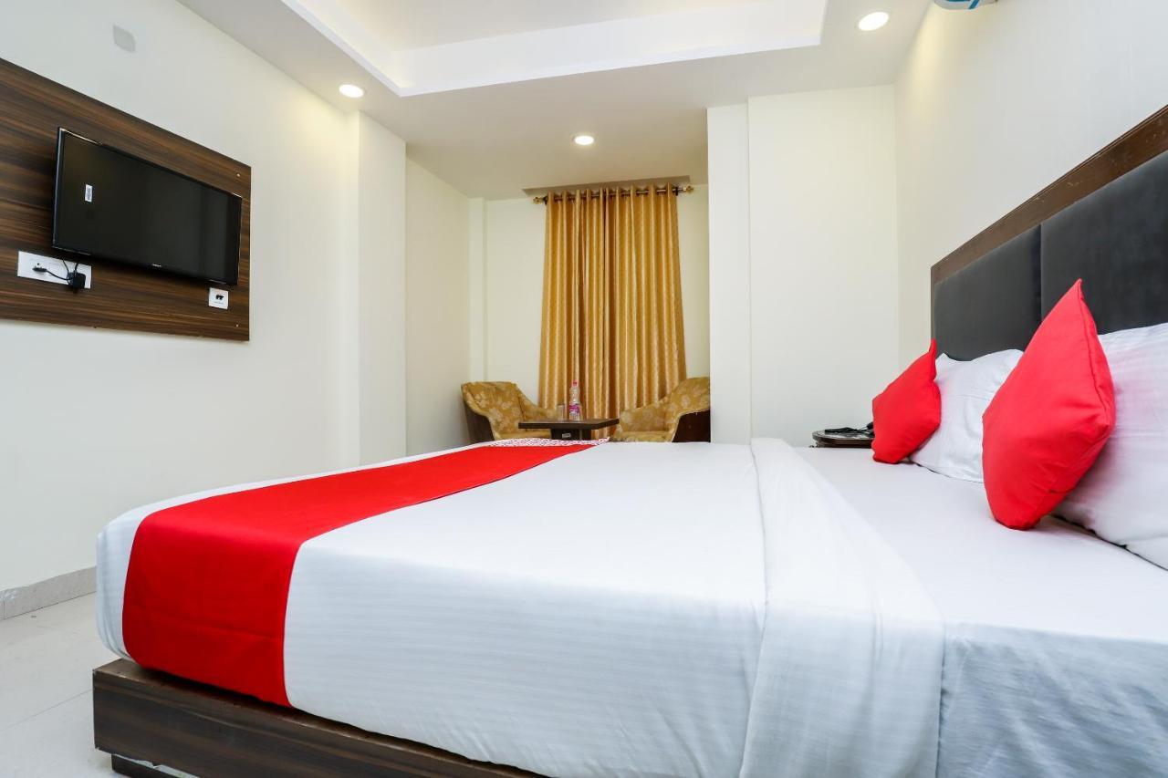 Hotel Moreton Igi Airport 뉴델리 외부 사진