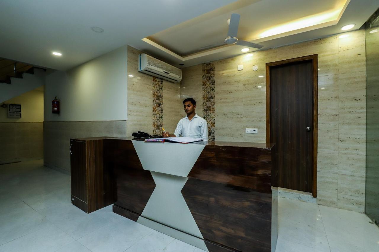 Hotel Moreton Igi Airport 뉴델리 외부 사진